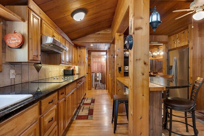 Building Photo - 1058 Pine Log Rd
