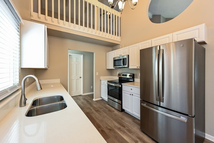 Building Photo - 65 S Eagle Cir