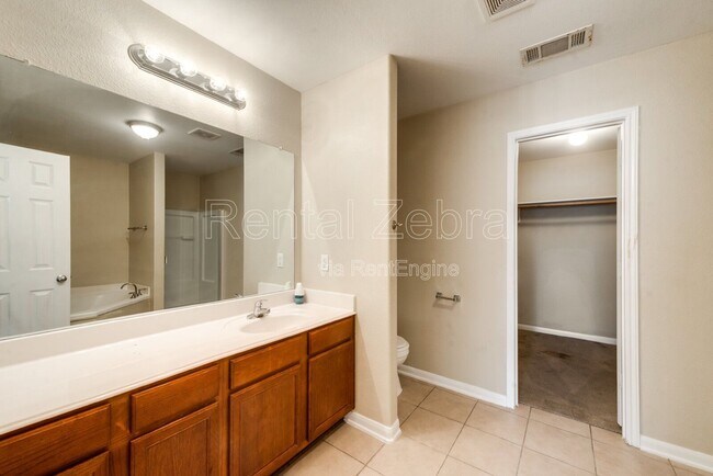 Building Photo - 517 Misty Mountain Dr