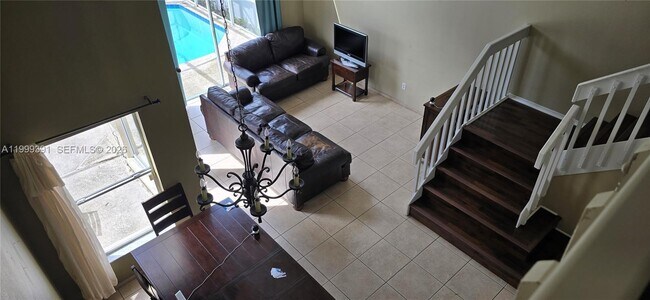 Building Photo - 3234 Brewster Dr