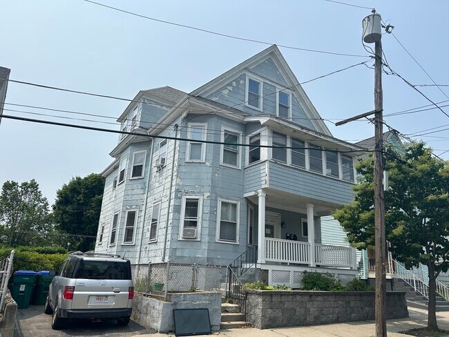 Building Photo - 35 Joseph St
