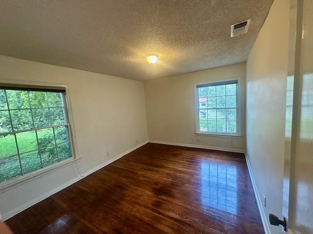 Building Photo - 5119 Fairview Dr
