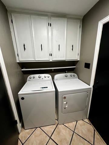 Building Photo - 4649 Oak Knoll St