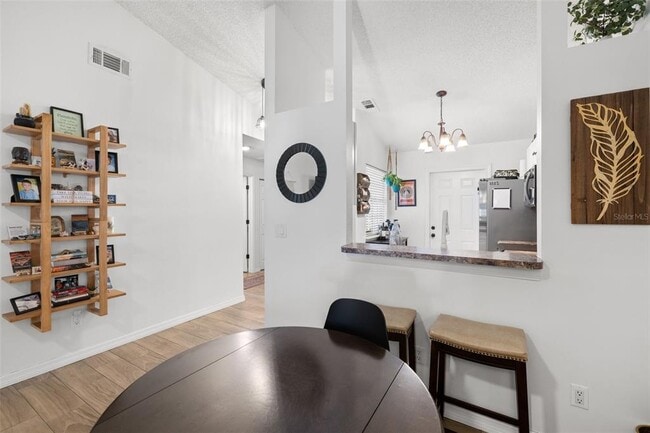 Building Photo - 245 Petrea Dr