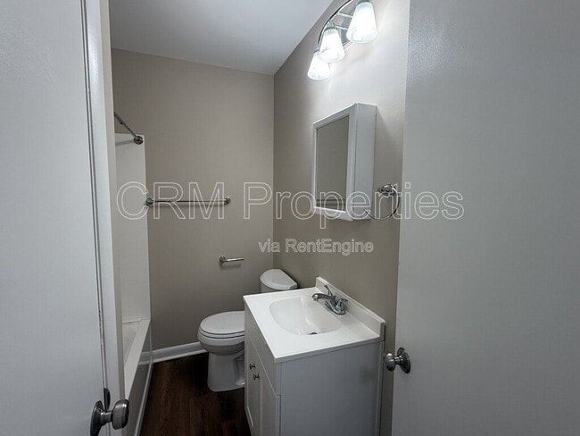 Building Photo - 7134 E 18th St