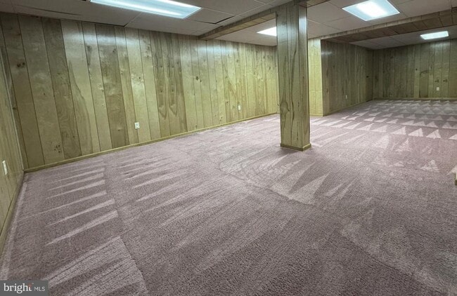 Building Photo - 802 Seminole Gardens