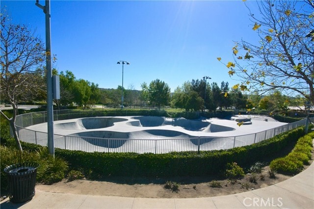 Building Photo - 16 First St