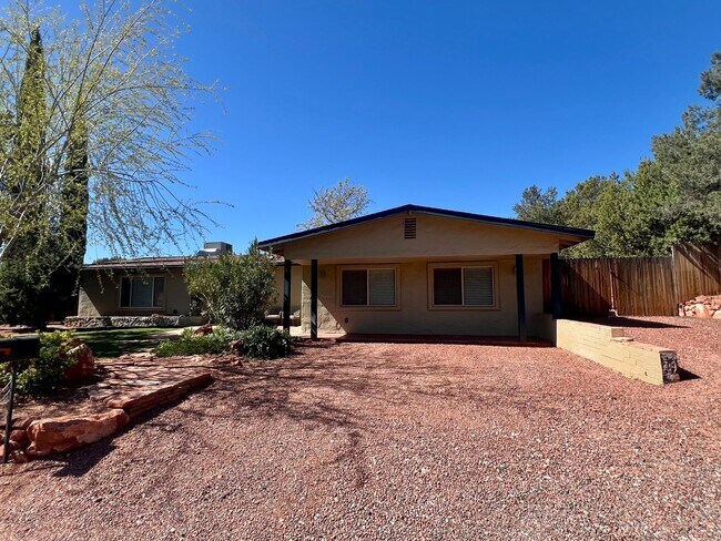 Building Photo - Furnished, 1-Year Long-Term Rental