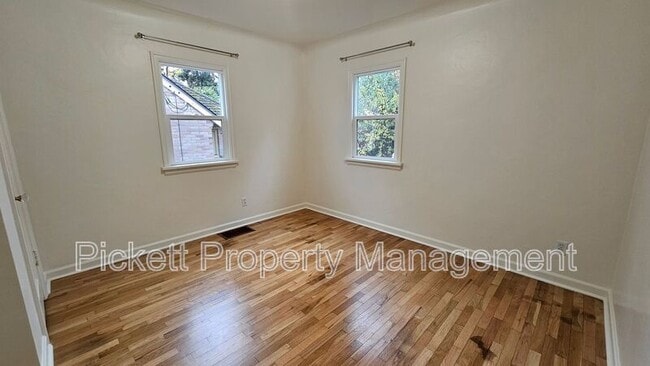 Building Photo - 139 S Lafayette Ave