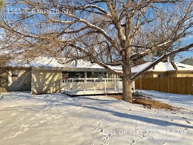 Building Photo - 1565 S Garfield St