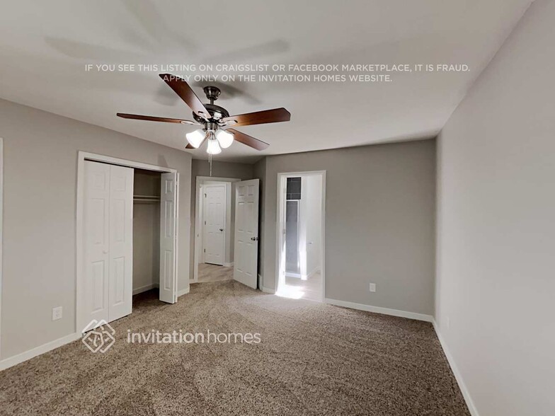 Building Photo - 223 N 49th Ave