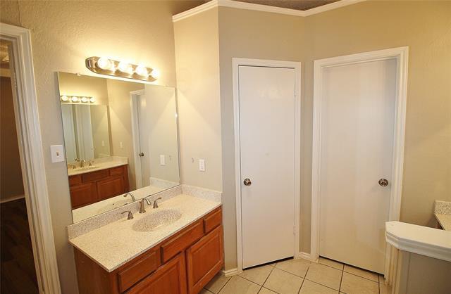 Building Photo - 2018 Garden Crest Ln