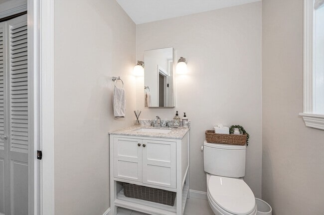 Building Photo - 4 Nashoba Dr