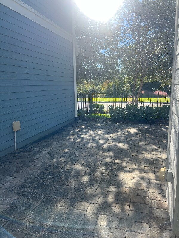 Building Photo - 7400 Beach Walk Pl