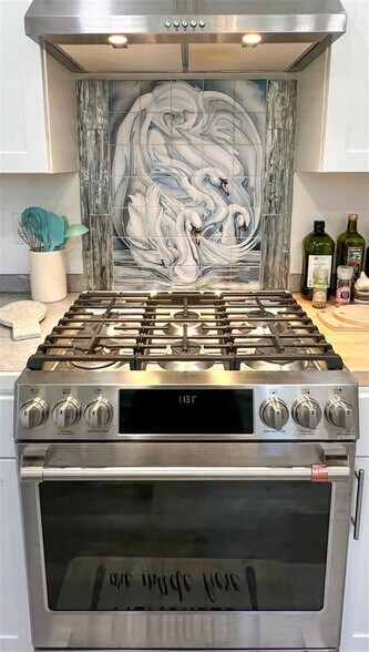 Building Photo - 262 Mantle Rd