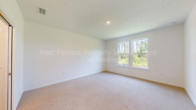 Building Photo - 149 Creek Pebble Dr