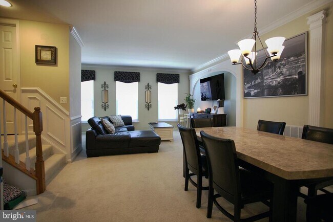 Building Photo - 4852 Cavallo Way