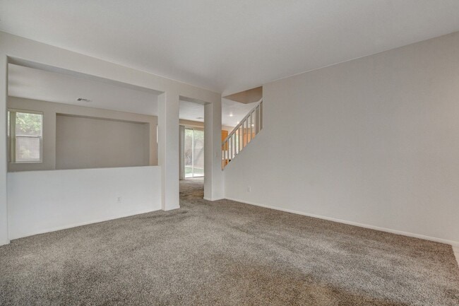 Building Photo - Beautiful 2-Story, 3-Bedroom Home in the H...