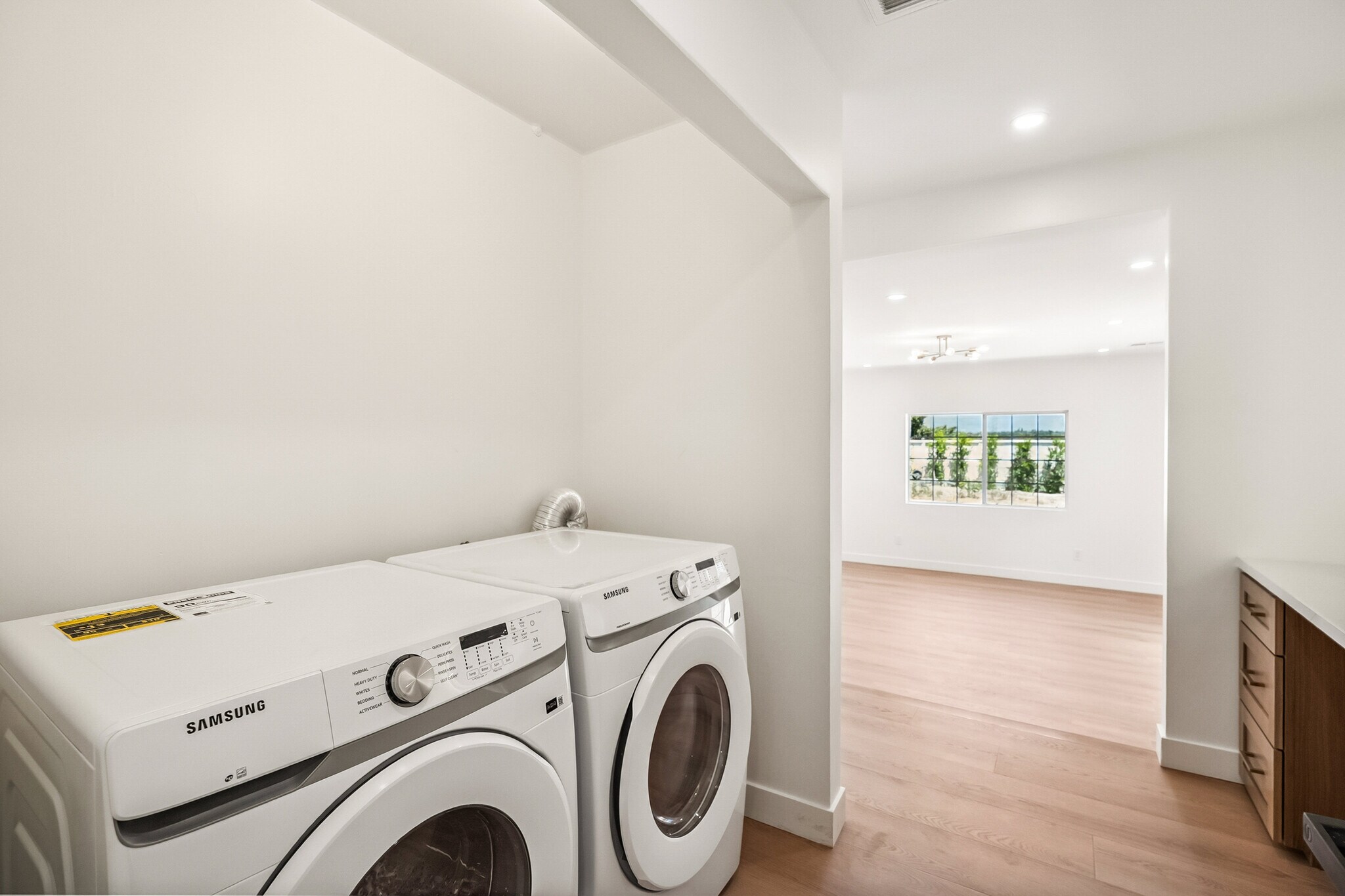 Primary Suite | Laundry Closet - 4702 Kraft Ave