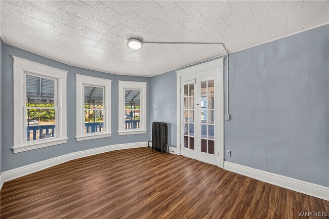 Building Photo - 563 Humboldt Pkwy