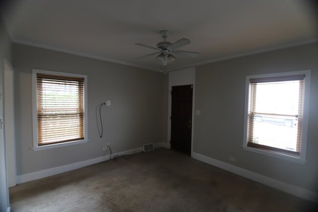 Building Photo - 309 E 6th Ave