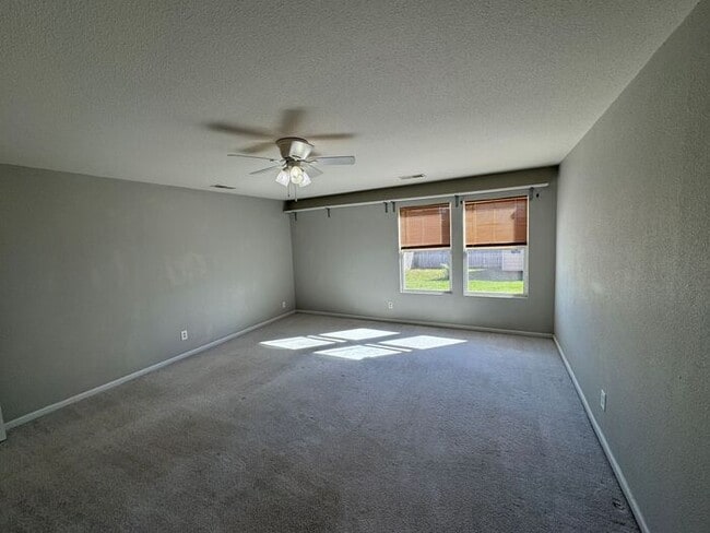 Building Photo - Your New Home for the Holidays—Tour Today!