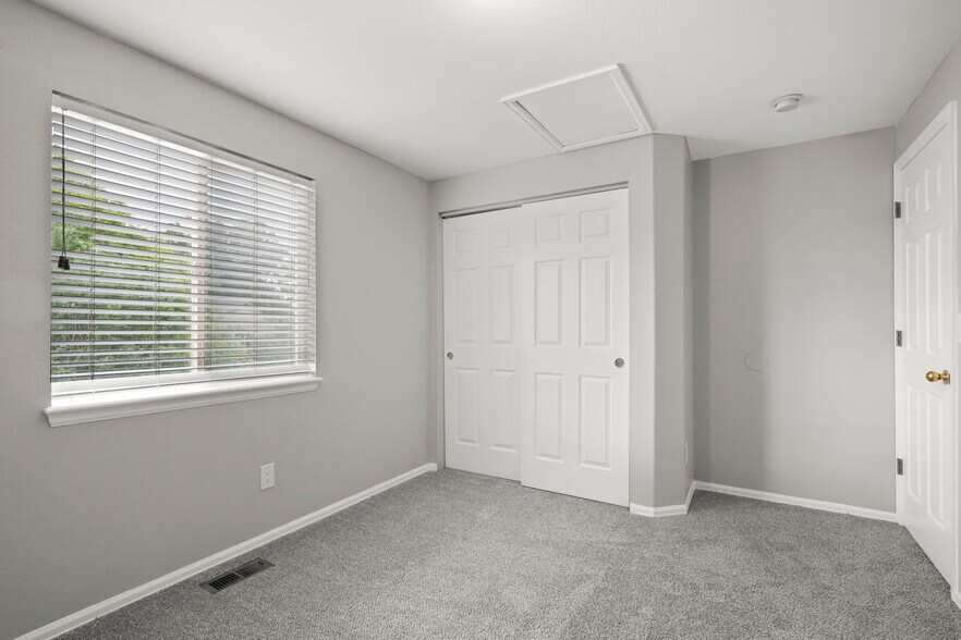 Building Photo - 12596 Elm Ln