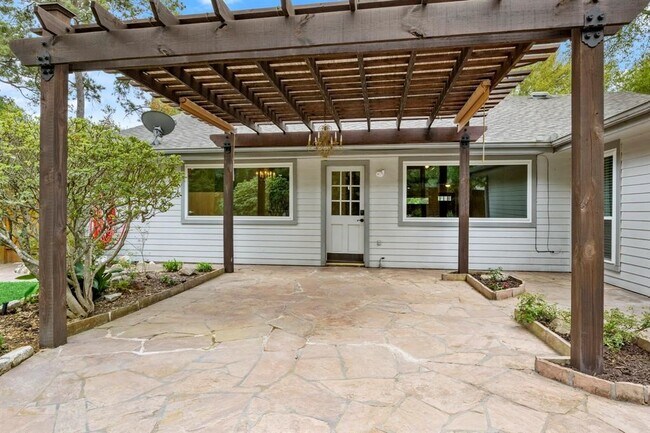 Building Photo - 13426 Nevermore Dr