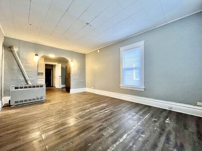 Building Photo - 855 Turner Ave