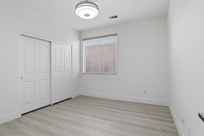Building Photo - 108 Milicity Rd