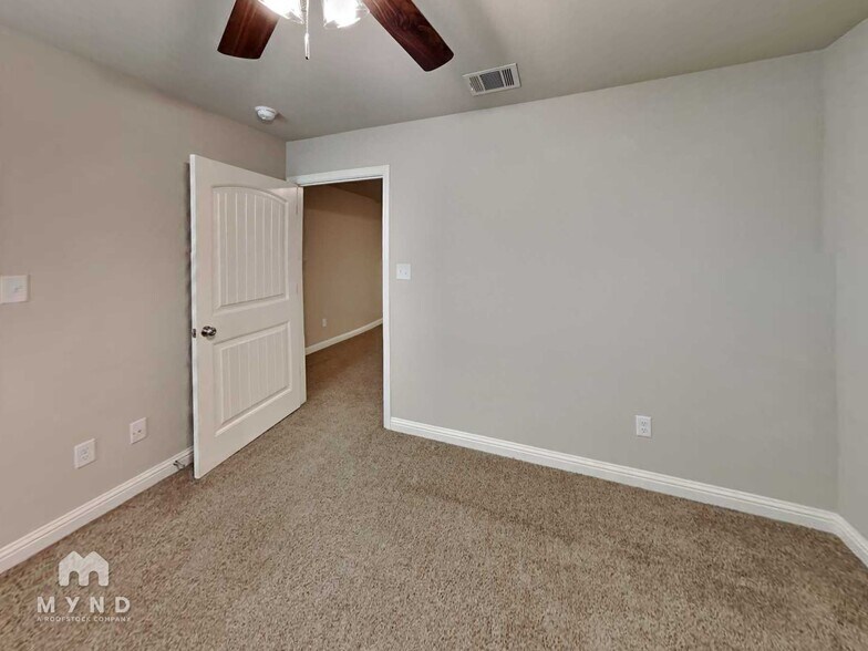 Building Photo - 770 Rolling Terrace Cir