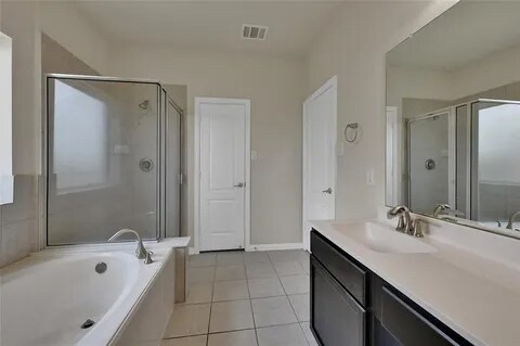 Building Photo - 10414 Matterhorn Dr