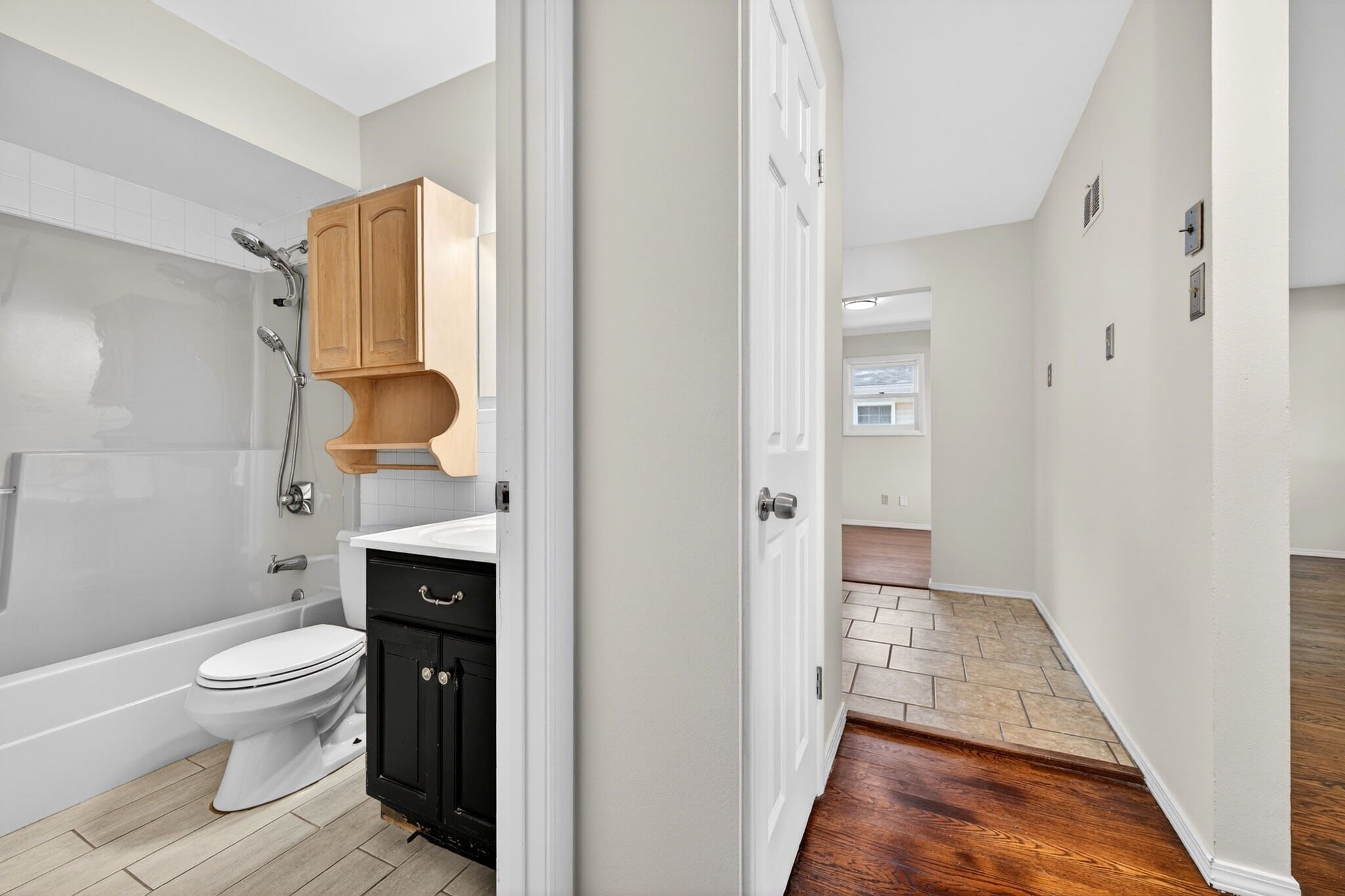 Building Photo - 3945 Crosby Dr