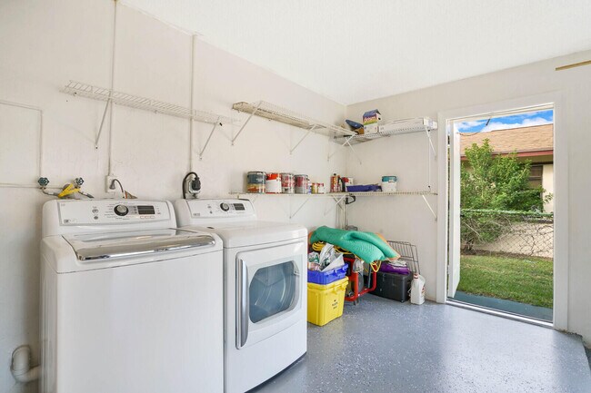 Building Photo - 3736 Coelebs Ave