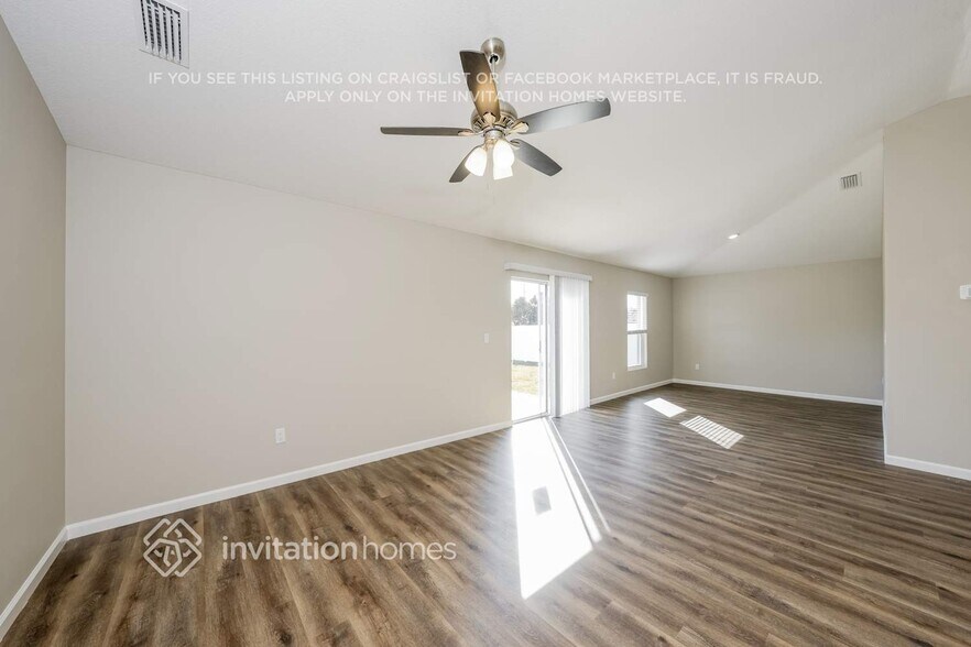 Building Photo - 739 SW Goodrich St