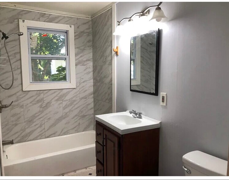 Building Photo - 0 W 2nd St