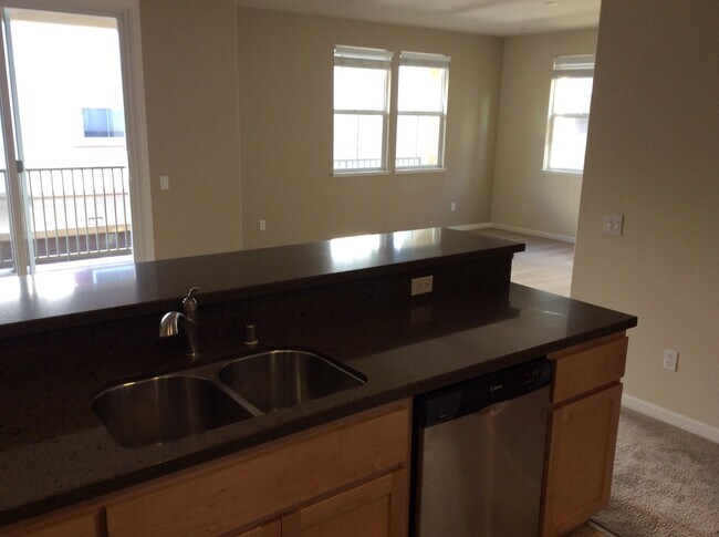 Building Photo - Opportunity Knocks! Updated Tri-Level prop...