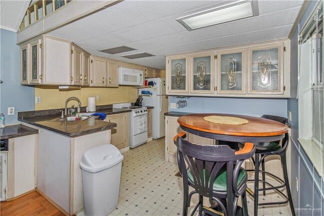 Building Photo - 18 Turner Rd