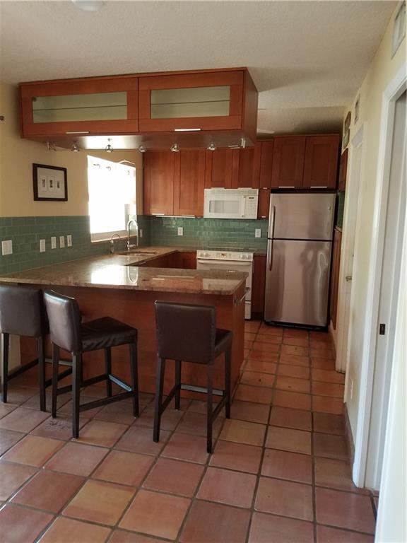 Building Photo - 1159 SE 6th Ct