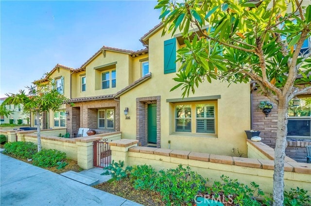 Building Photo - 3540 La Mancha Dr