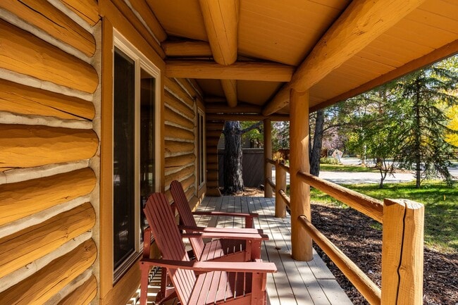 Building Photo - Updated Log Cabin in Park City — Modern Co...