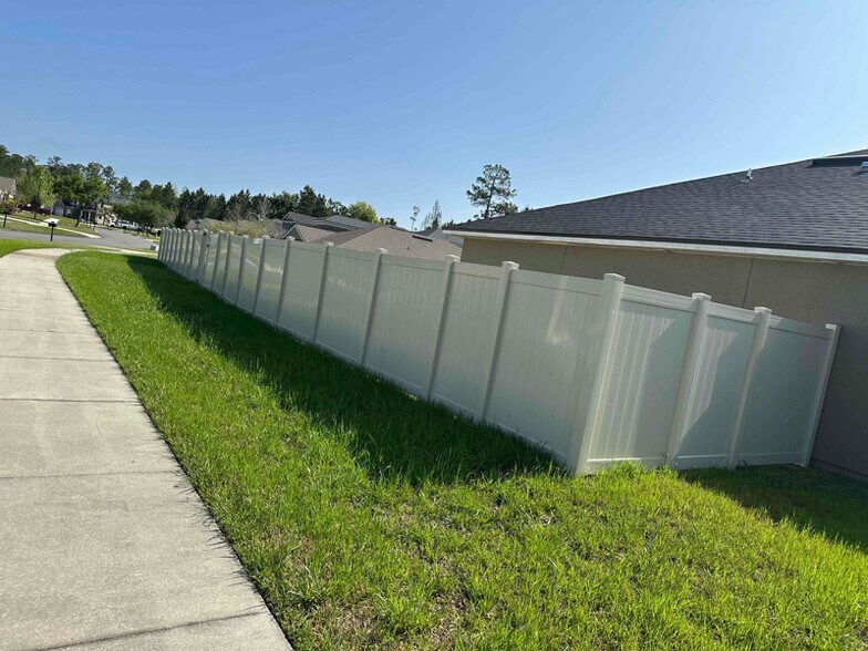 Building Photo - 75169 Fern Creek Dr