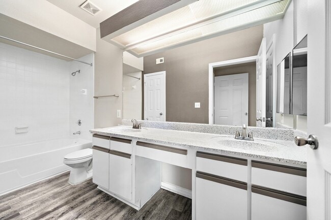 Building Photo - Modern, Pet-Friendly, and Priced Right!