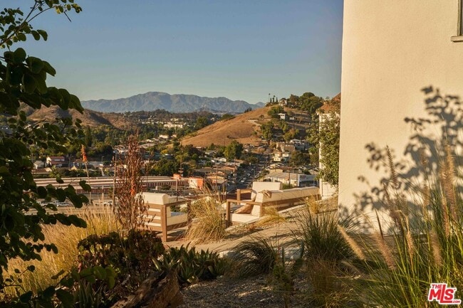 Building Photo - 4801 O Sullivan Dr