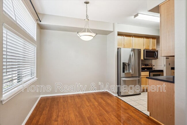 Building Photo - 9273 W 107th Pl