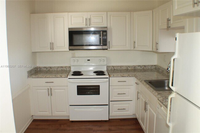 Building Photo - 1830 SW 81st Ave