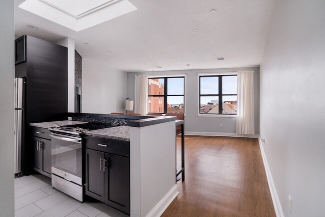 Building Photo - 188 North St