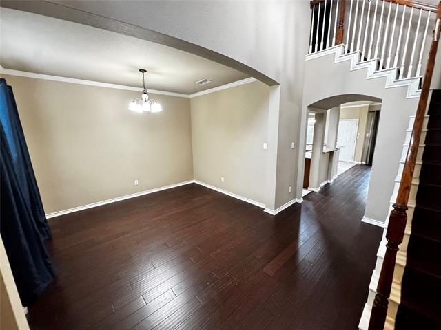 Building Photo - 4600 Palm Valley Dr