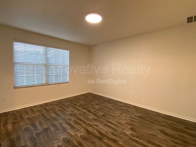 Building Photo - 1662 Orrington Payne Pl