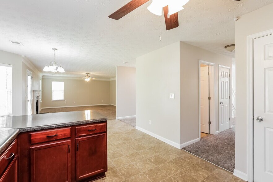 Building Photo - 341 Cobblestone Ct